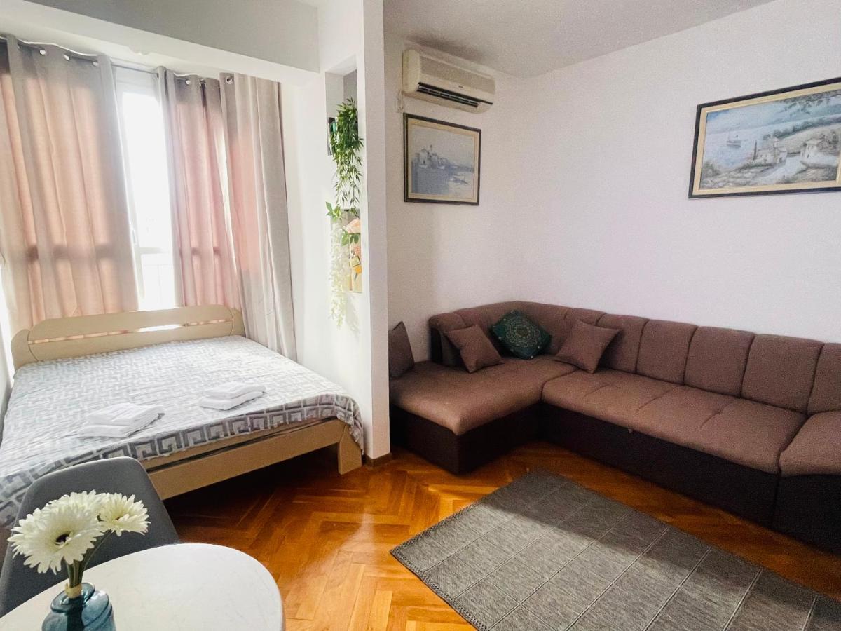 Bar Center Studio Apartment Exterior foto